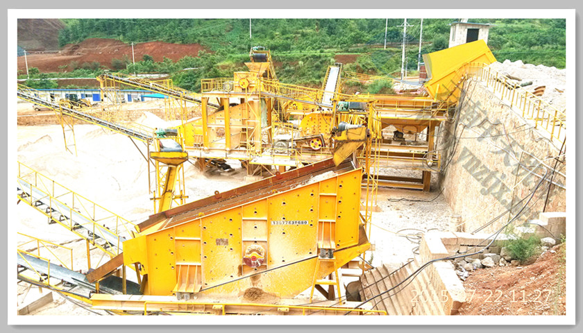 云南昆明晉寧二合一高轉速反擊破日產(chǎn)2500噸生產(chǎn)線