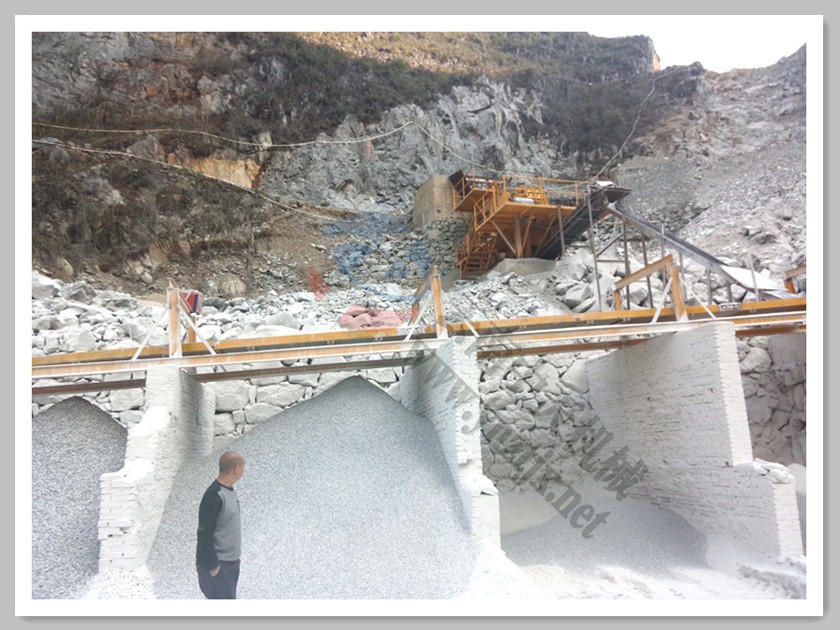 云南李總?cè)债a(chǎn)800噸石料生產(chǎn)線